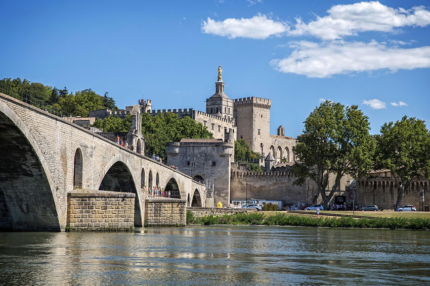 Avignon France Travel Services